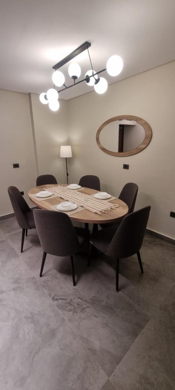 Luxury Apartment El Mohandessen Kairo Eksteriør billede