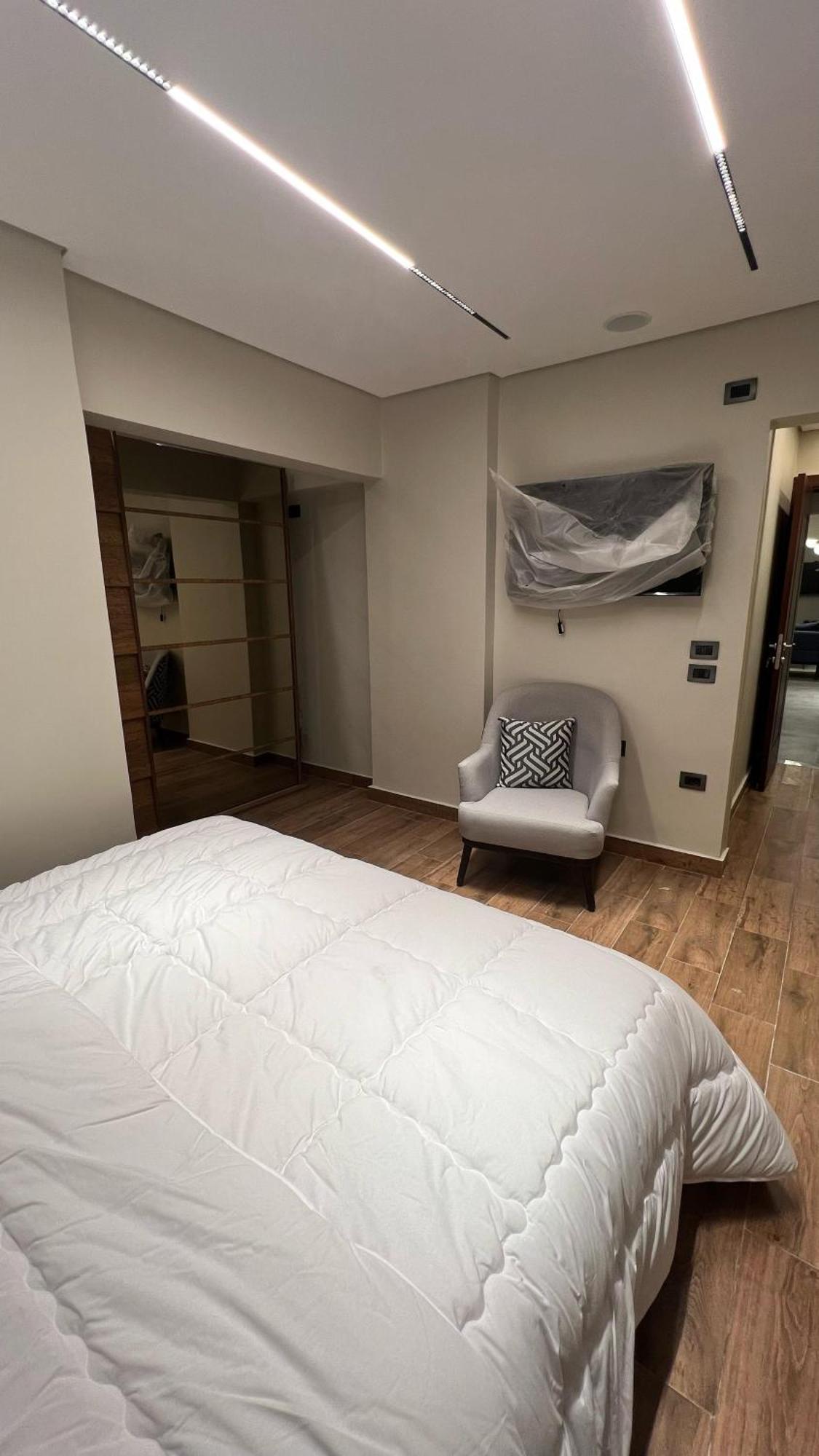 Luxury Apartment El Mohandessen Kairo Eksteriør billede