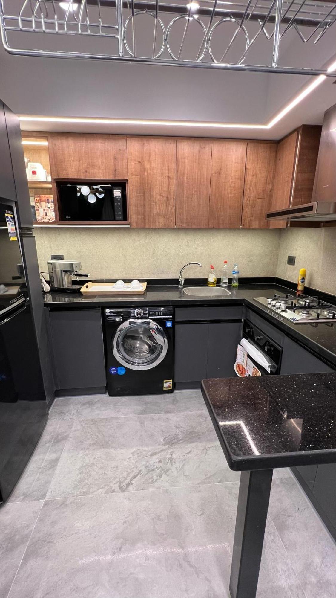 Luxury Apartment El Mohandessen Kairo Eksteriør billede